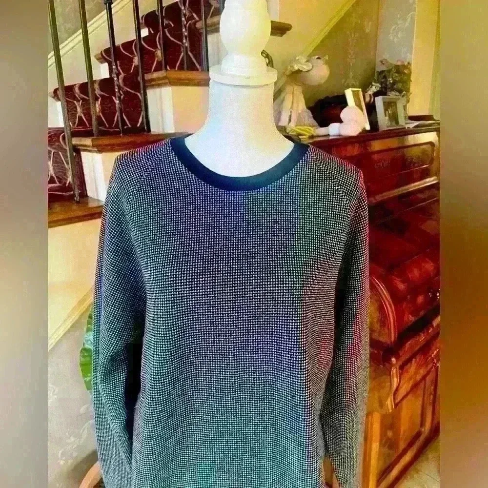 J Crew Vintage Fleece Sweater. XL. No flaws or imperfections. New